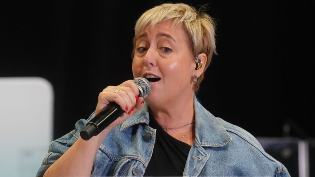 National Celebration: Ariane Moffatt Hits the Deck as DJ for a Major Event in the U.S.