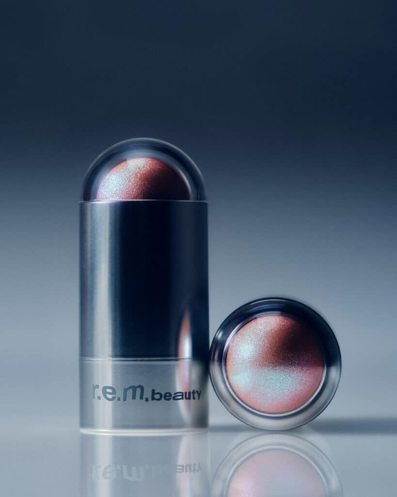 Ariana Grande: discover "Fembot," the new ultra-glittering, shimmering collection from her r.e.m Beauty brand