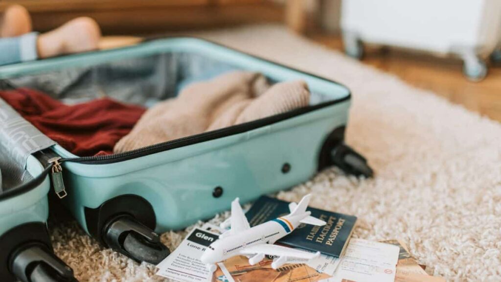 Too Loud in the Alleys: Croatia Declares War on Rolling Luggage