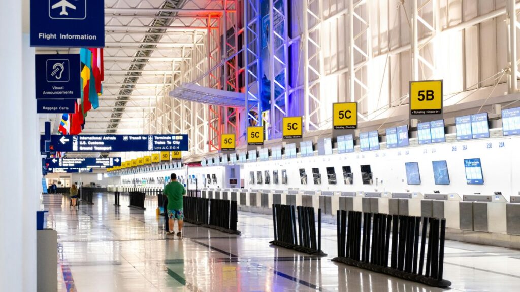 5 Airlines to Avoid in 2025: Guaranteed Bad Deals on Your Vacation