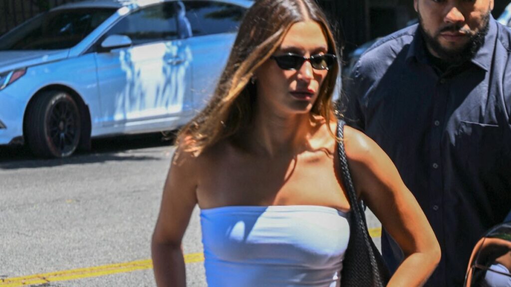 Hailey Bieber Revives the 90s with Low-Rise Baggy Jeans