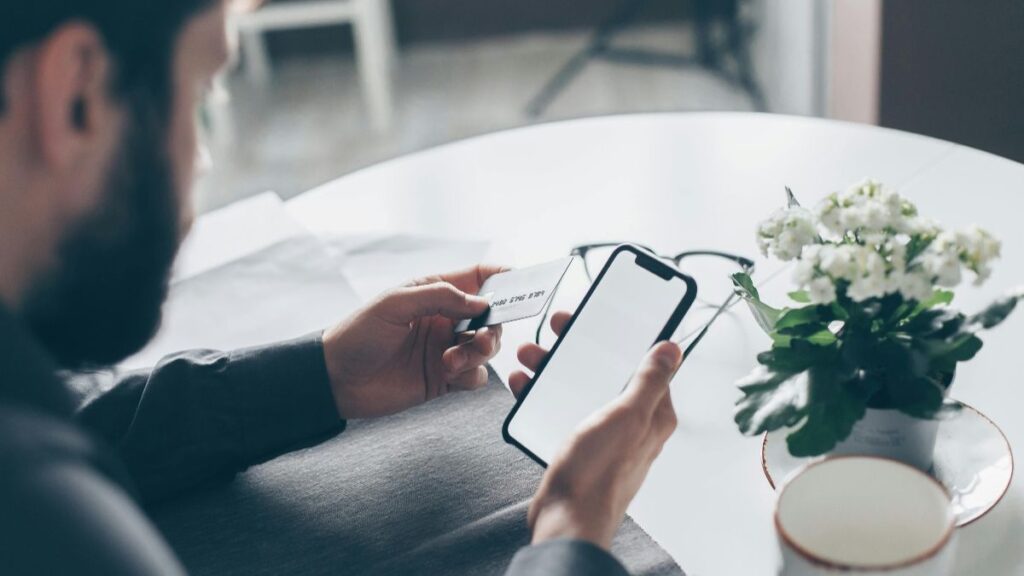 Des achats indésirables sur votre facture mobile ? Comment se faire rembourser rapidement