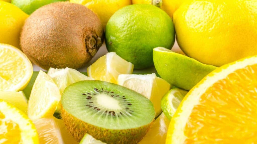 Vitamine C et énergie : le bon dosage pour ne jamais manquer de peps !