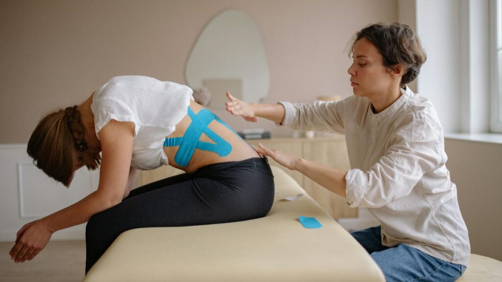 Mal de dos : saviez-vous que votre mode de vie du quotidien fait plus de mal qu’on le croit ?