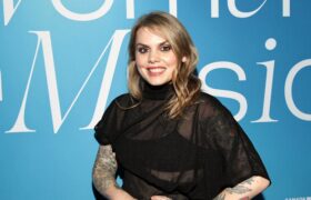 Cœur de pirate Forced to Pause for Health Reasons