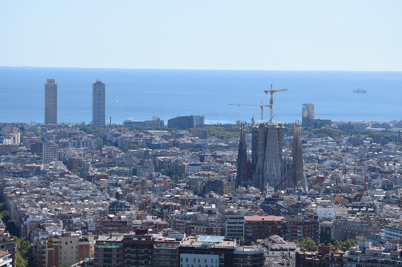 Best Hair Transplant in Spain: Why Celebrities Are Ditching Istanbul