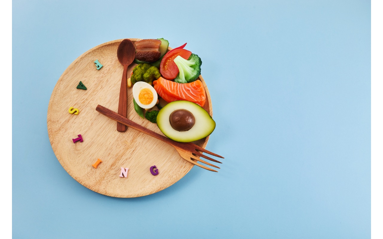 Succinate and Intermittent Fasting: Benefits for Obesity and Brain Disorders