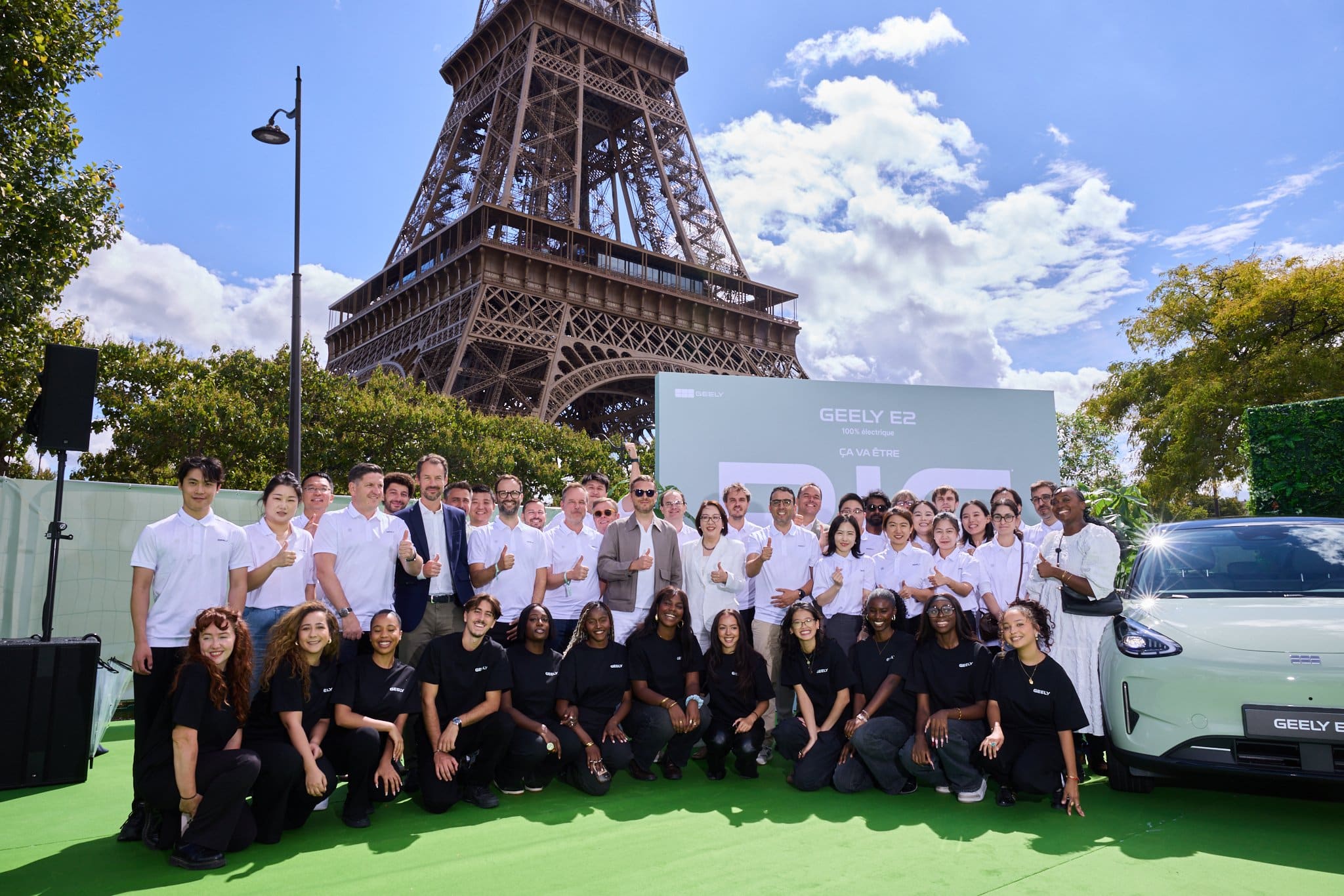 The Electric Car That Fits Into Your Beauty, Fitness, and Fashion Routine for a Weekend in Paris