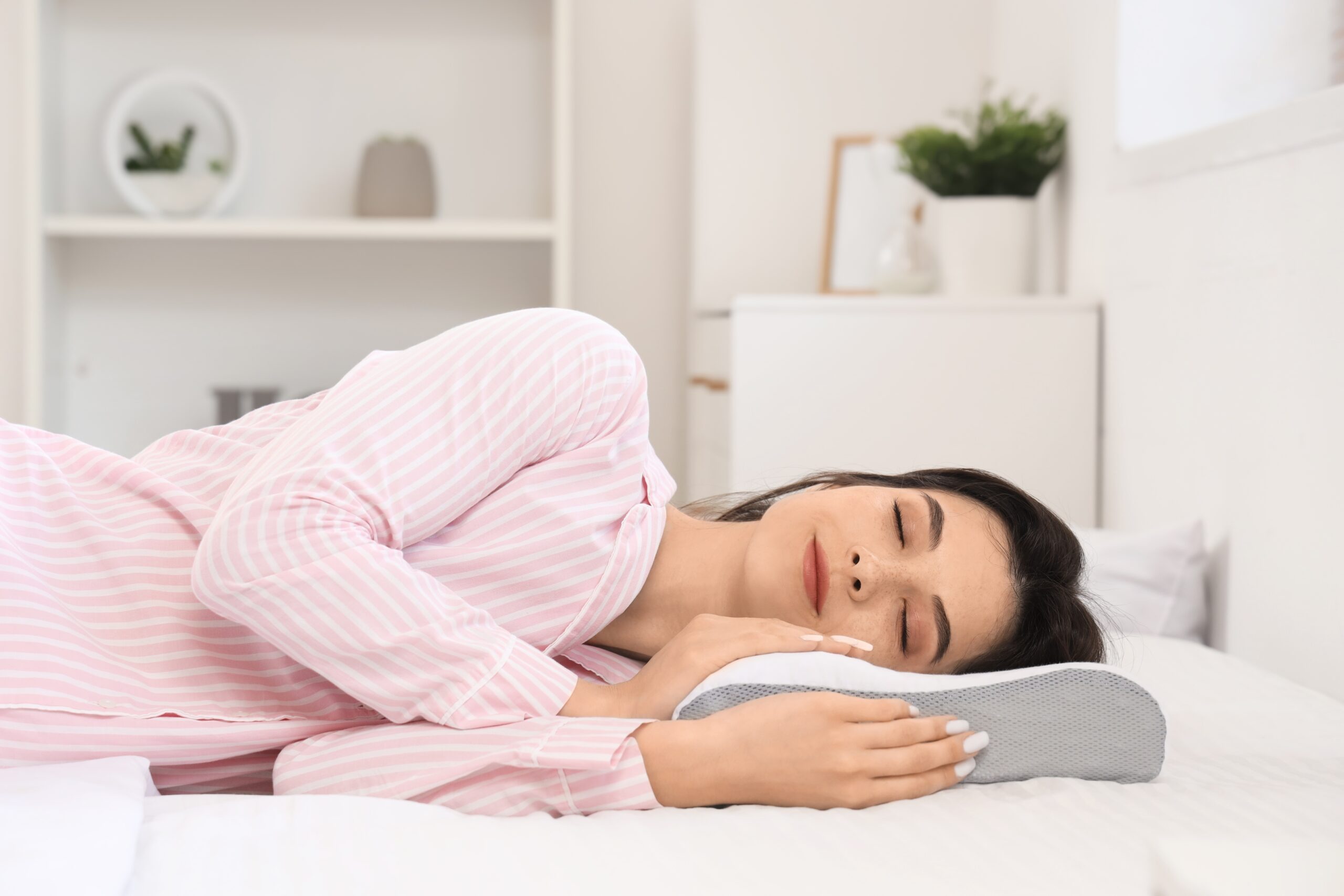 Lower Back Pain, Sleep, and Longevity: The Role of Nighttime Recovery in Spinal Health